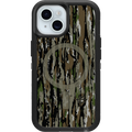 iPhone 17e, iPhone 16e, iPhone 15 and iPhone 14 Defender Series XT Case for MagSafe Realtree