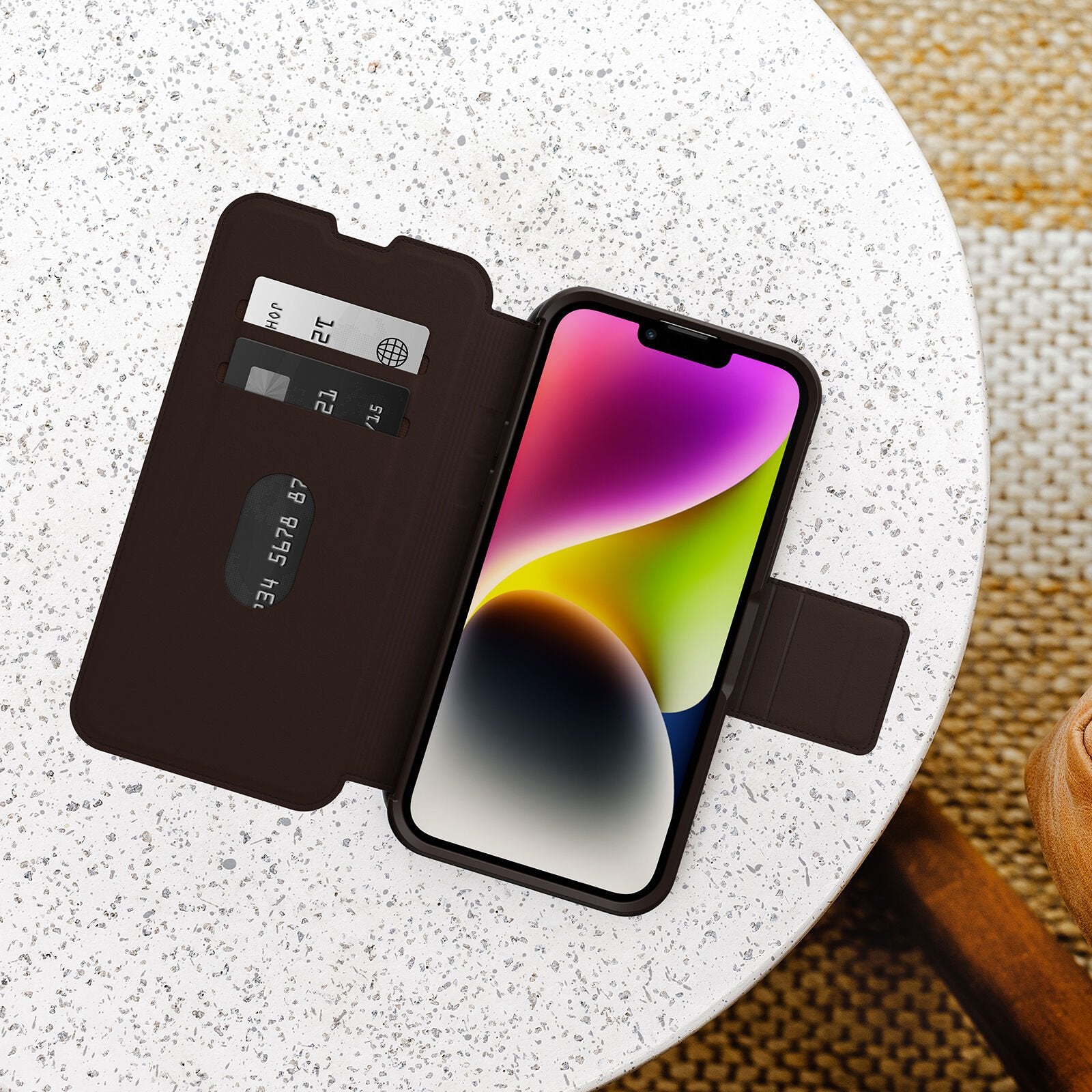 iPhone 14 Plus Strada Series Case