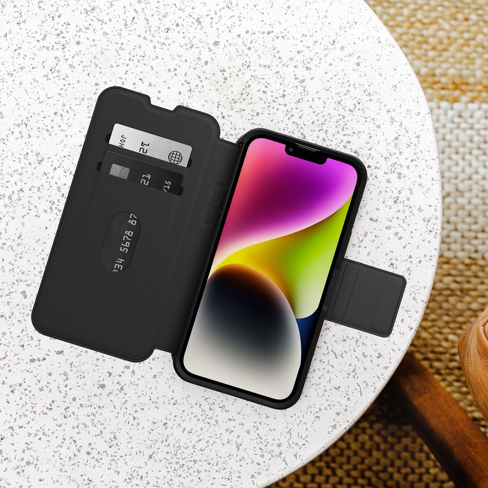 iPhone 14 Plus Strada Series Case