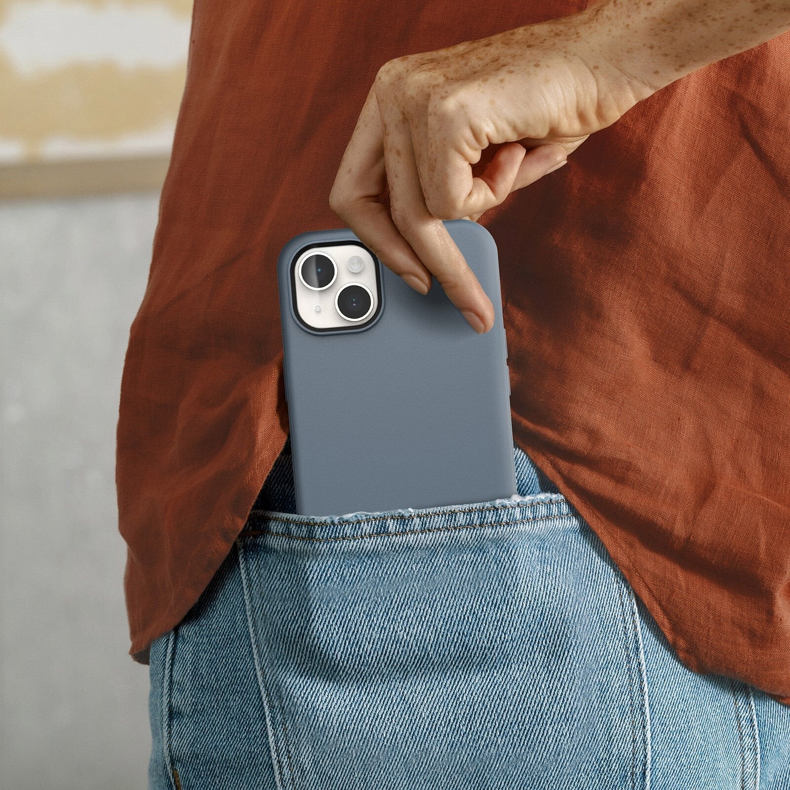 iPhone 14 Plus Symmetry Series for MagSafe Case