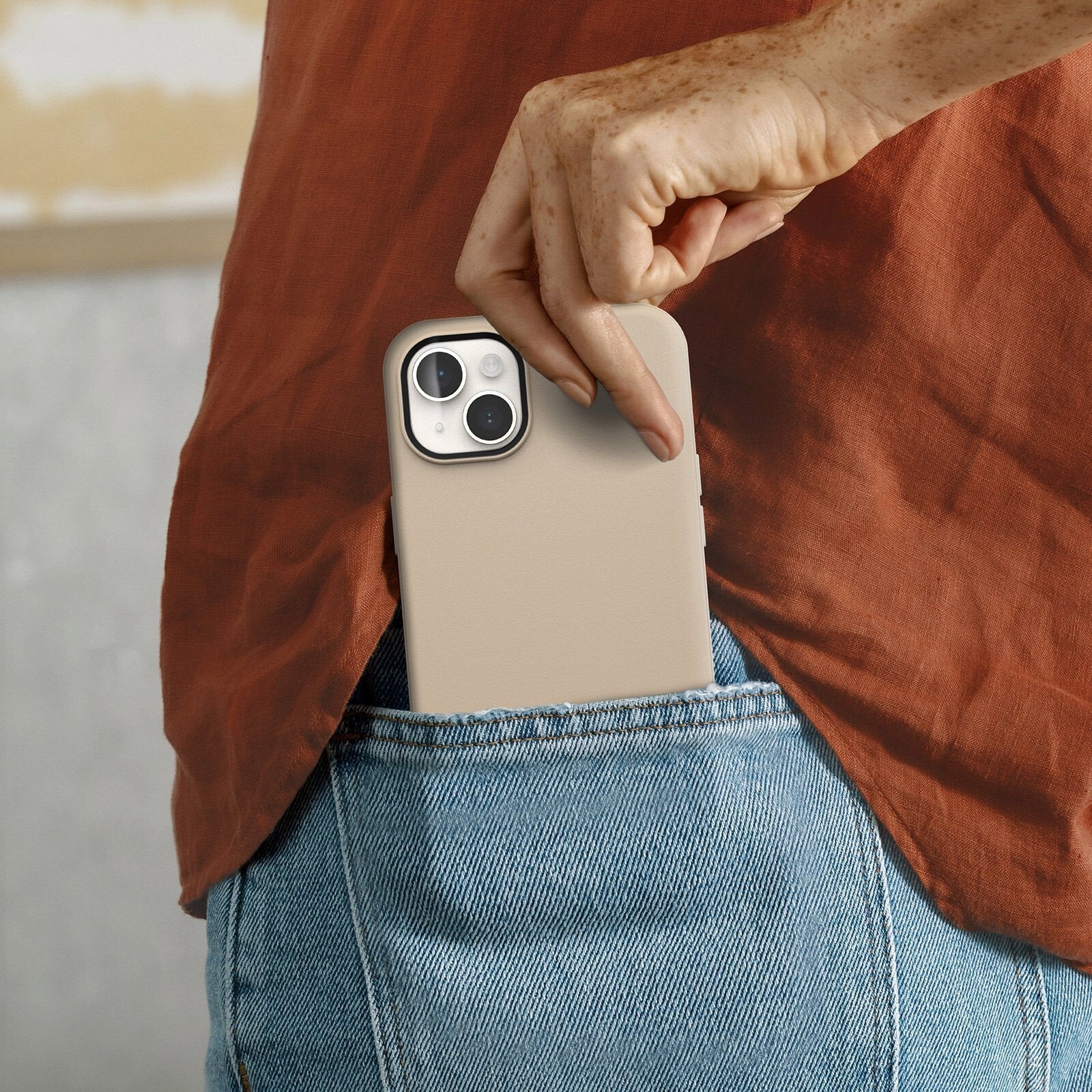 iPhone 14 Plus Symmetry Series for MagSafe Case
