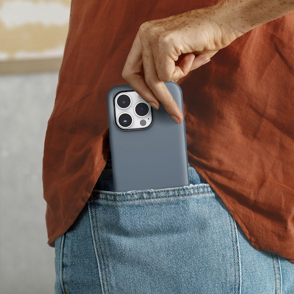 iPhone 14 Pro Symmetry Series for MagSafe Case