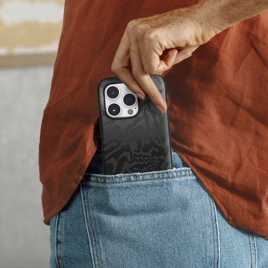 iPhone 14 Pro Symmetry Series for MagSafe Case
