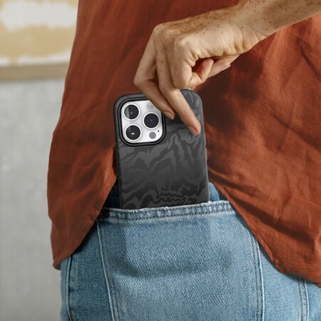 iPhone 14 Pro Max Symmetry Series for MagSafe Case